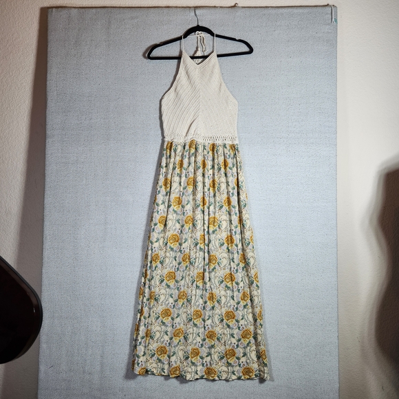 Altar'd State Dresses & Skirts - Altard State S Crochet Floral Halter Maxi Dress #spring